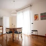 Appartamento14 דירה *